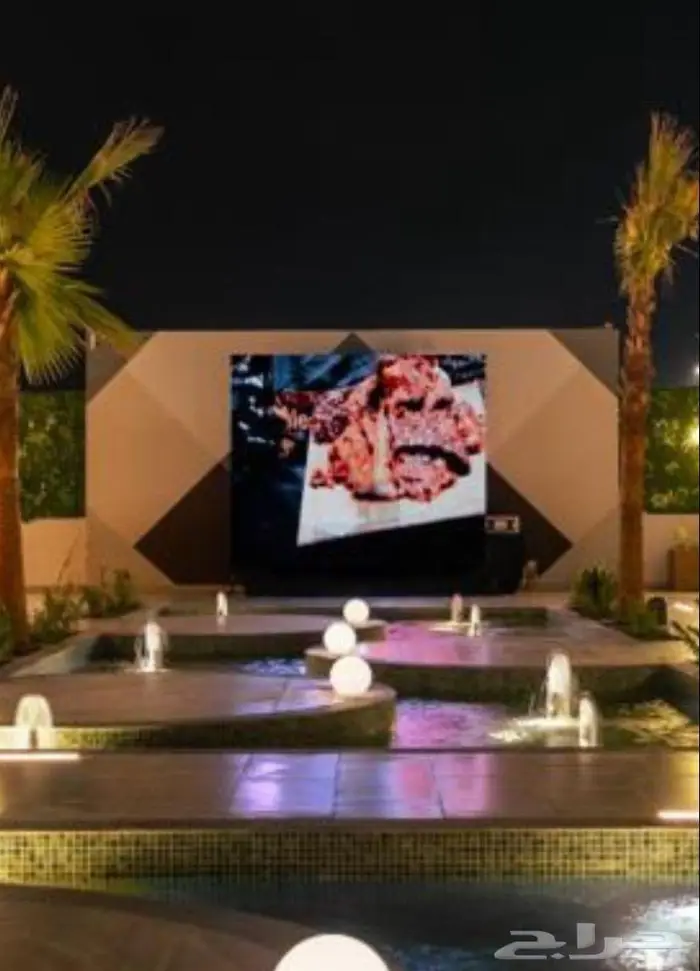 للايجار شاشه اعلانيه على طريق الملك عبدالله ببريدة 0