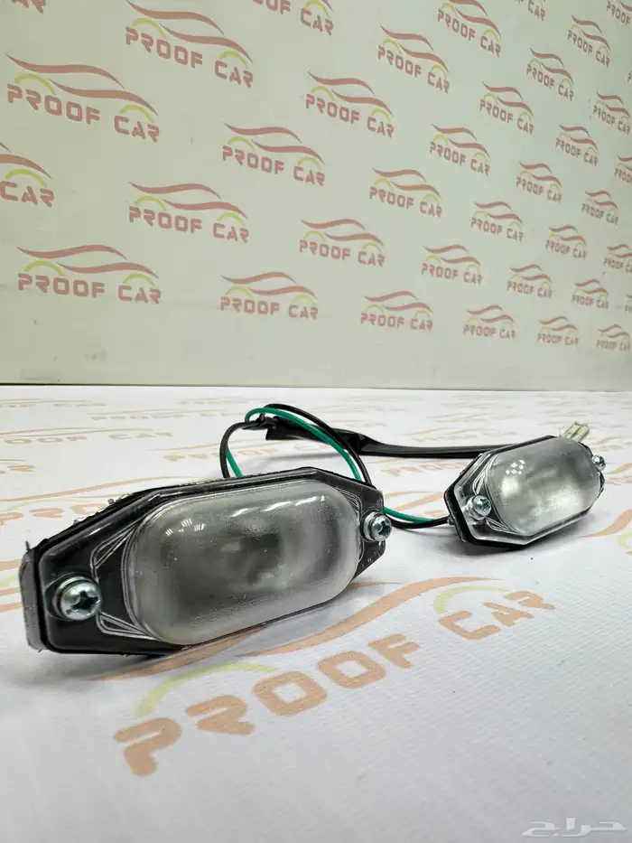 لمبات لوحه لاندكروزر 98 الى 2007 اسبير علاق باب صفاق 2