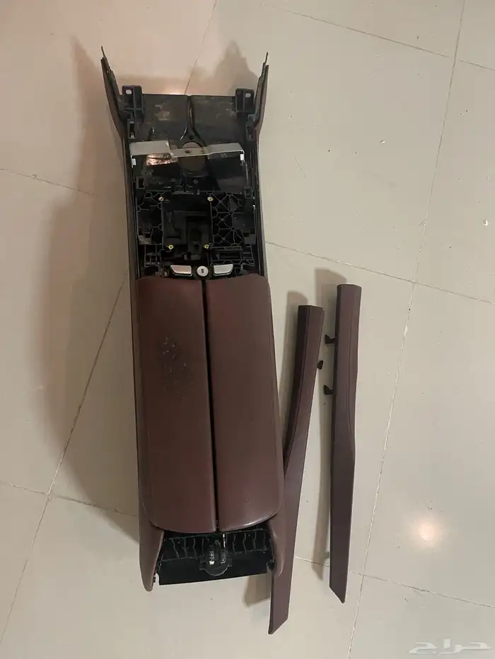 قطع غيار داخليه بي ام 730li 0