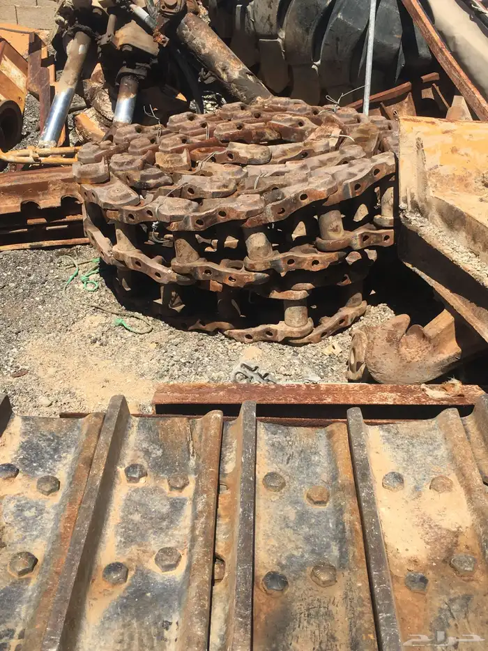 جنازير بلدوزرات D155 3