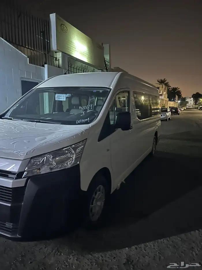 باص للايجار مع سواق 23