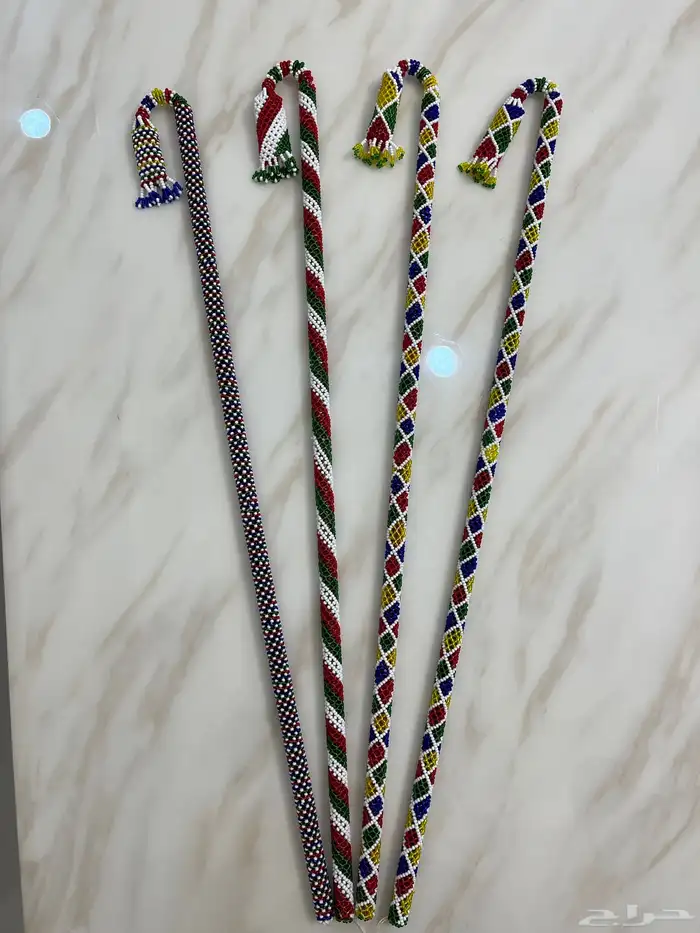 عصى بالخرز 0
