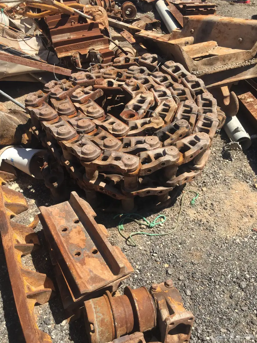 جنازير بلدوزرات D155 0