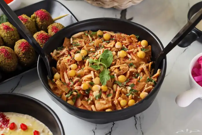 تصوير منتجات و تصميم اعلانات و دعوات زفاف 20