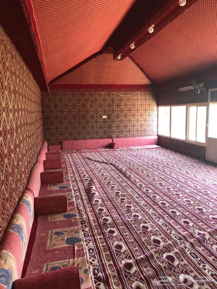 استراحة بداية الحسينية من جهة العوالي عند حد الحرم 15