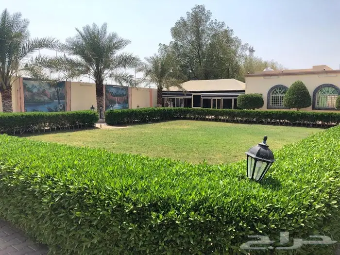 استراحة بداية الحسينية من جهة العوالي عند حد الحرم 11