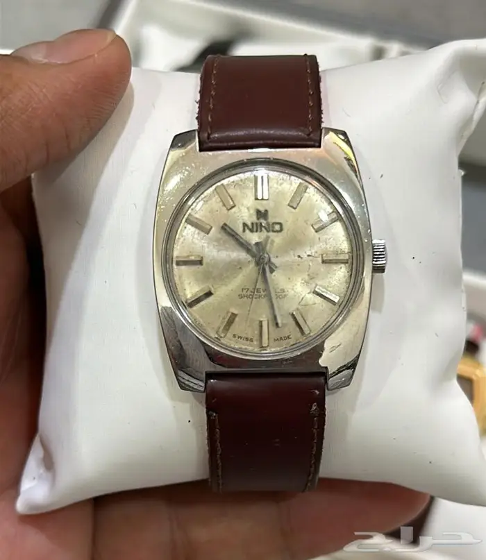 للبيع ساعات يد قديمة سويسرية 2