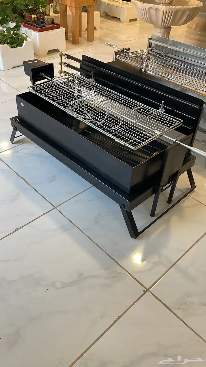 شوايه دجاج ولحم تعمل على الغاز والفحم 0