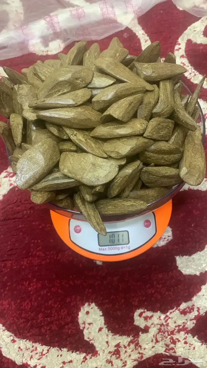 دهن عود سيوفي المعتق القديم   عوده   بخور دوسري 0