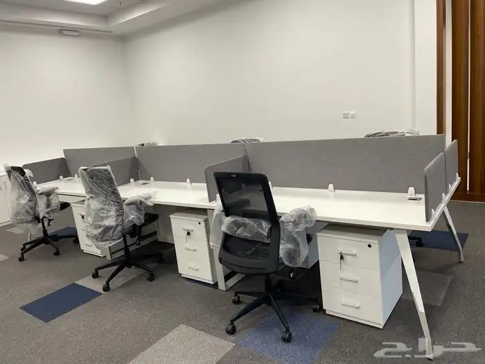 تصميم وتفصيل وحدات عمل مكتبية مشتركة Workstation 25
