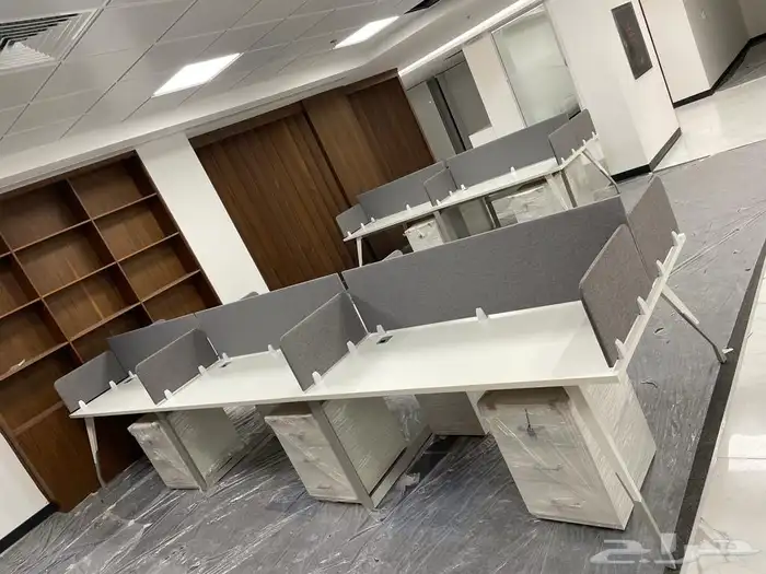 تصميم وتفصيل وحدات عمل مكتبية مشتركة Workstation 22