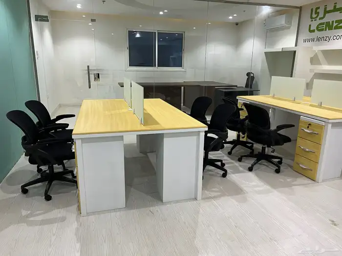 تصميم وتفصيل وحدات عمل مكتبية مشتركة Workstation 28