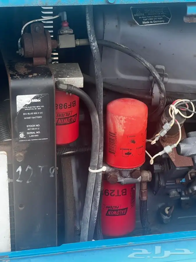 للبيع مكينة لحام 600 امبير ملر موديل 2011 5