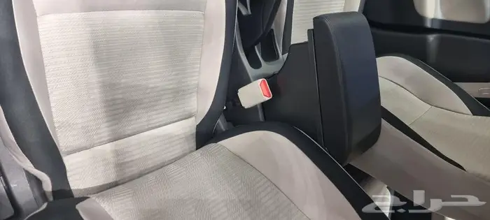 تكاية مسند صني مصمم لموديل 2013 الى 2021 33