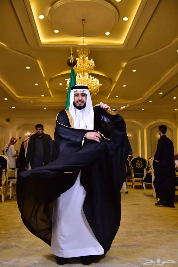 مصور لجميع مناسباتكم الخاصة والعامه 0