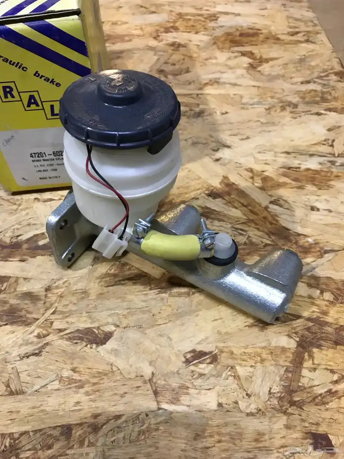 علبة بريك لاندكروزر 81-89 0