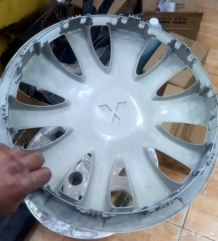 طقم طاسات ميتسوبشي لانسر اصلي وكاله طيس 3