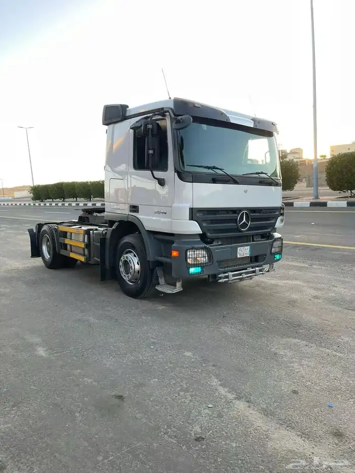 مطلوب راس تريلا  بسعر مناسب 1