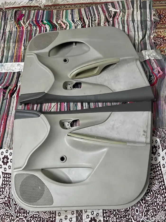 للبيع ديكورات ابواب كورولا 0