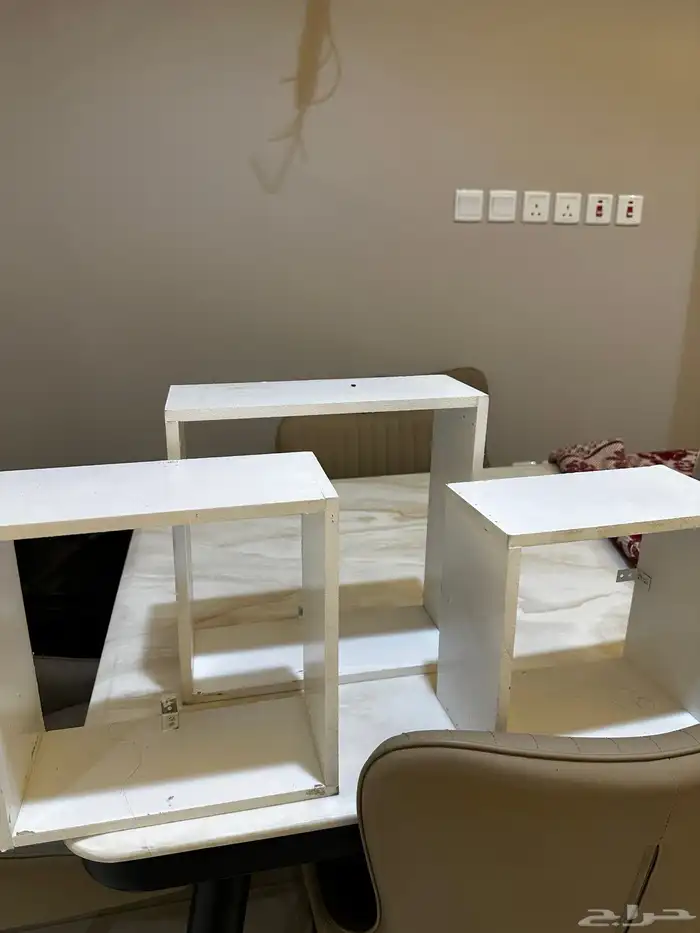 رفوف جدارية 0