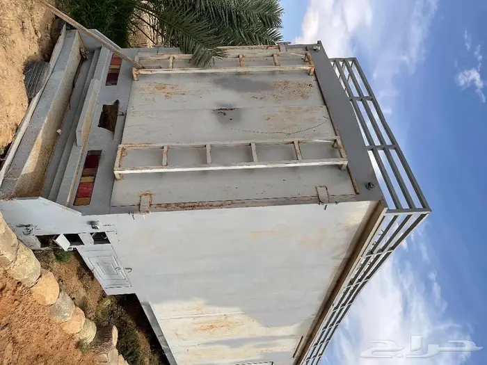 صندوق شاحنة مغلق طول 7 متر 1
