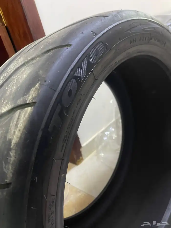 285 35 ZR20 TOYO R888R SEMI-SLICK 2