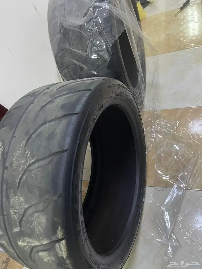 285 35 ZR20 TOYO R888R SEMI-SLICK 1