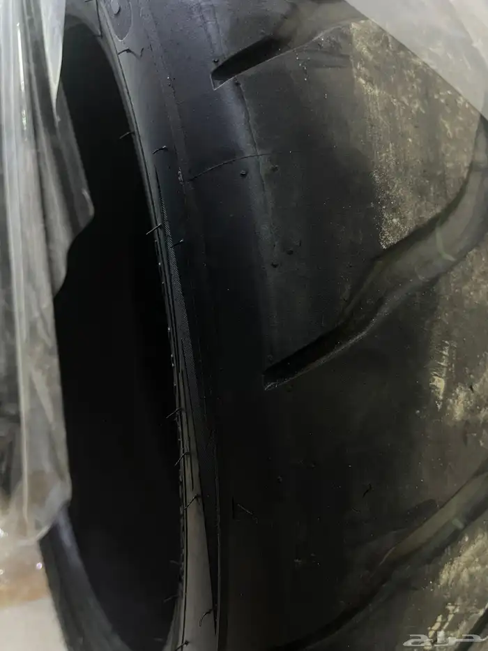 285 35 ZR20 TOYO R888R SEMI-SLICK 3