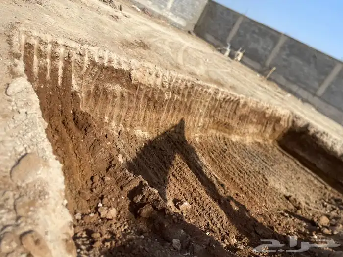 حفر وترحيل وإيجار معدات وتوريد جميع أنواع الدفان 7