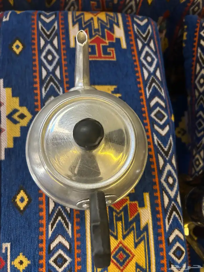 ابريق معدن جميل 2