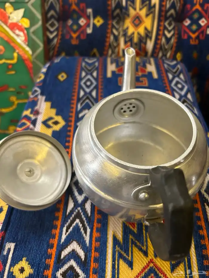 ابريق معدن جميل 7