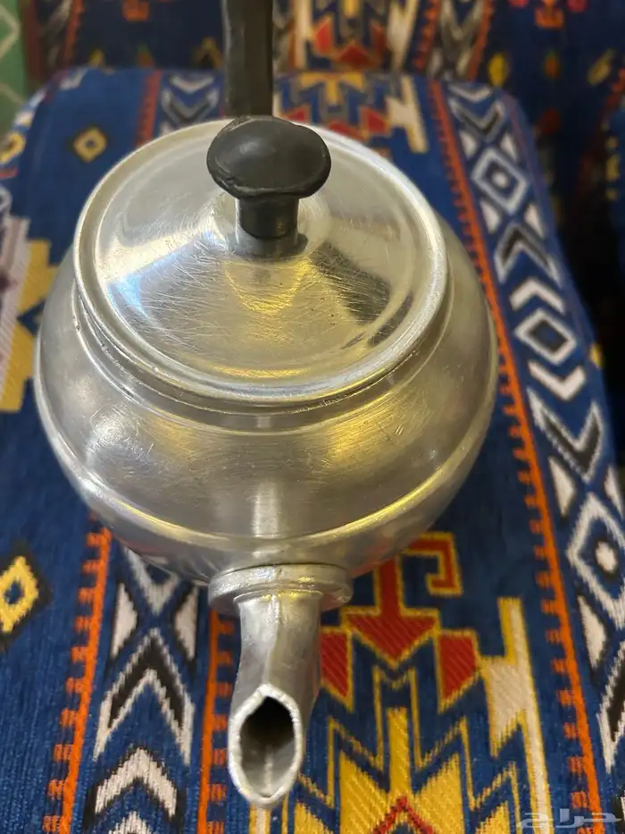 ابريق معدن جميل 4