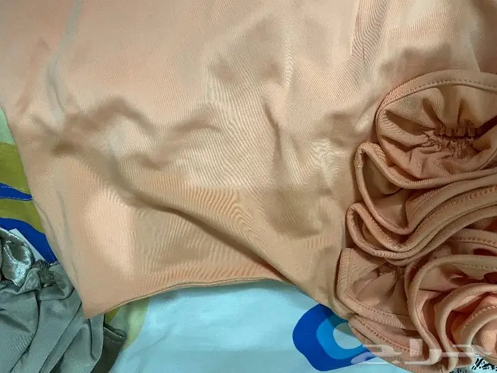ملابس جديدة وهيلا هوب للبيع القطعه بخمسه 38