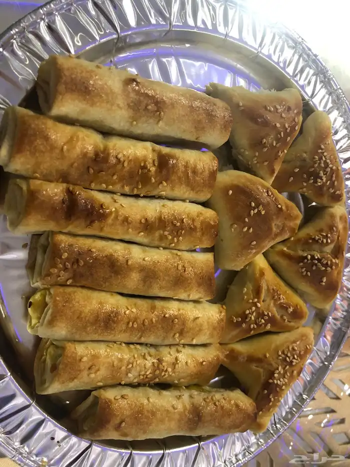 فطاير ومعجنات وسمبوسه وسينابون باجود المكونات والذ طعم 21