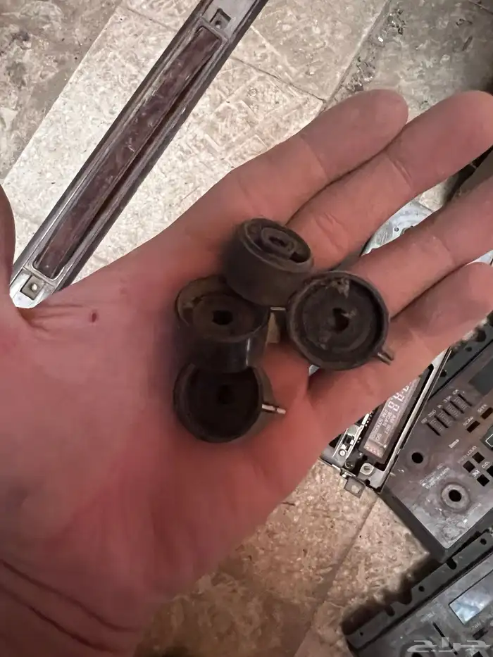 قطع كابرس قديم و ديكورات 9