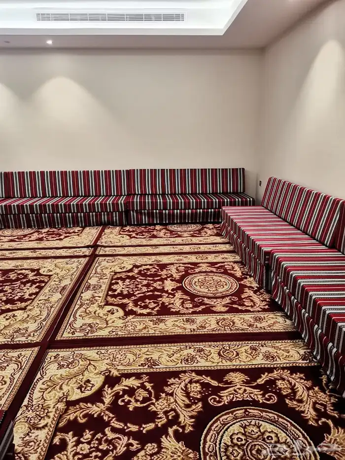 جلسات ومفارش وكراسي خيم وحفلات شي فاخر ومميز للإيجار 4