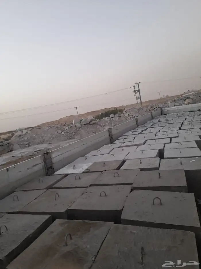 جميع اعمال الشبوك والسواتر والبوابات والاسوار الموقته 9
