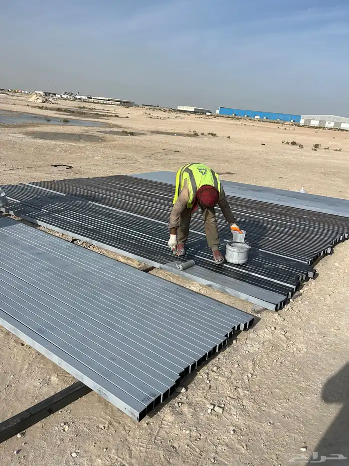 جميع اعمال الشبوك والسواتر والبوابات والاسوار الموقته 14