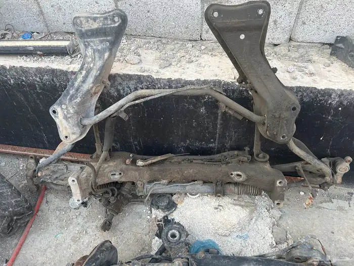 قطع غيار لكزس 400 موديل 2000 2