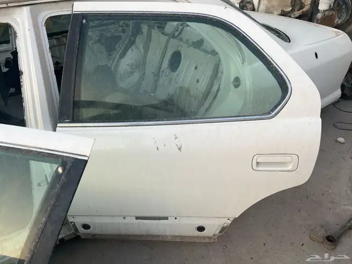 قطع غيار لكزس 400 موديل 2000 11