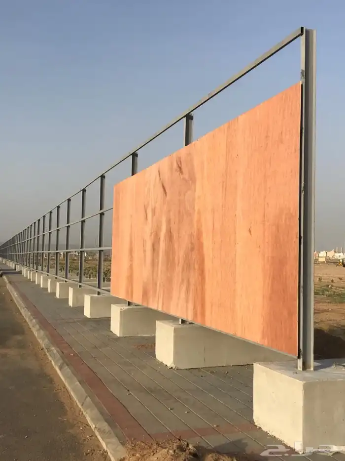 جميع اعمال الشبوك والسواتر والبوابات والاسوار الموقته 1