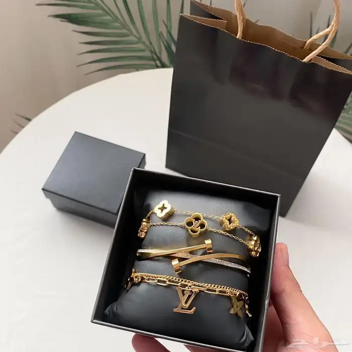 اكسسوارت هاي كواليتي 20