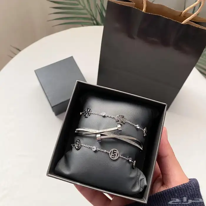 اكسسوارت هاي كواليتي 23