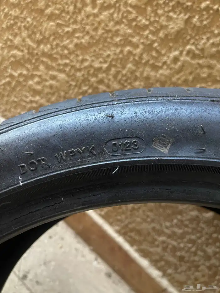 تواير خلفية جنط 19 لكزس Gs2019 جديدة استخدام اسبوع 245 40 19 3