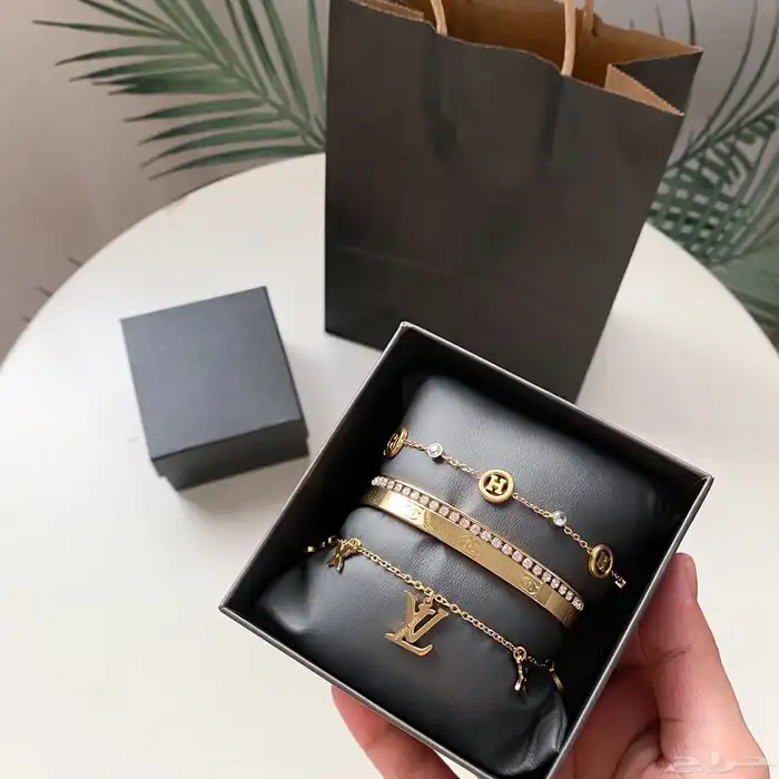 اكسسوارت هاي كواليتي 21