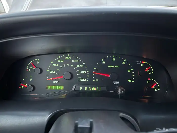 فورد اكسكيرجن  من أجمل الألوان 2005  نظيف جدا 3