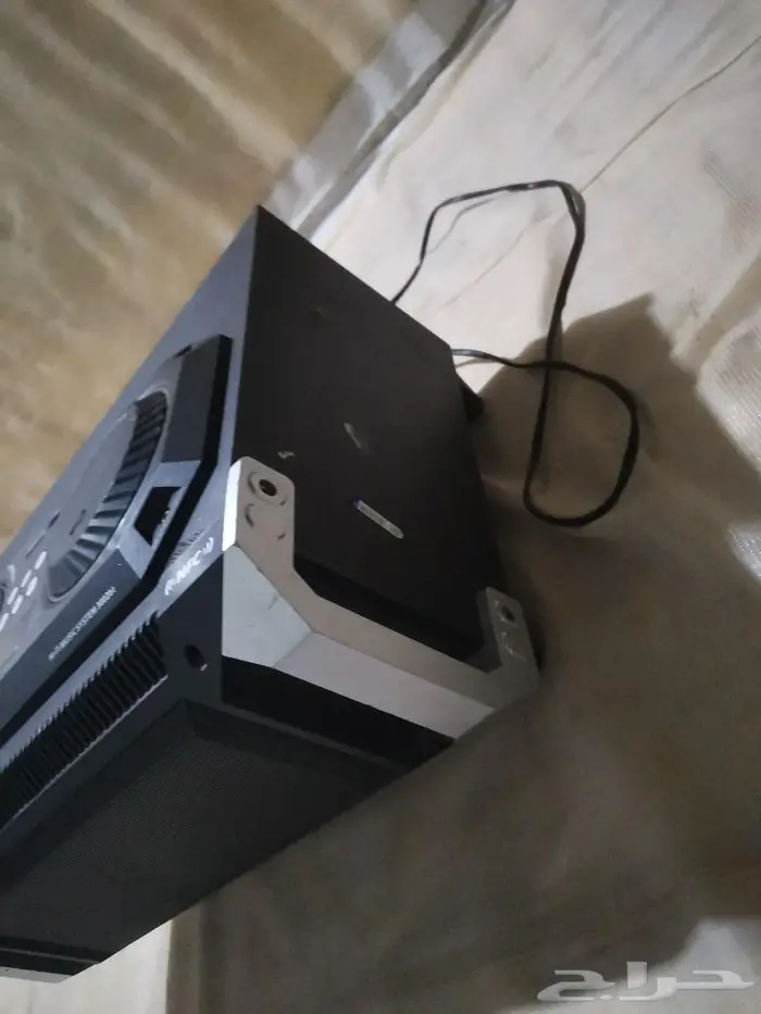 سماعات وماكسات واجهزة دخانية للبيع بكراتينها 71