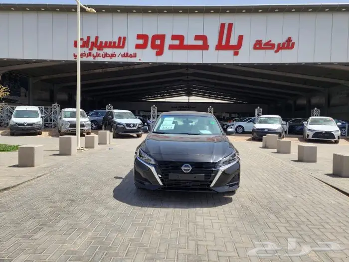 نيسان التيما استاندار ابيض - واسود - 2024 1