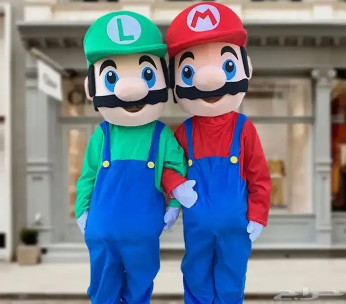 مهرجين و مهرجات وشخصيات كرتونيه وعربات التسالي 3