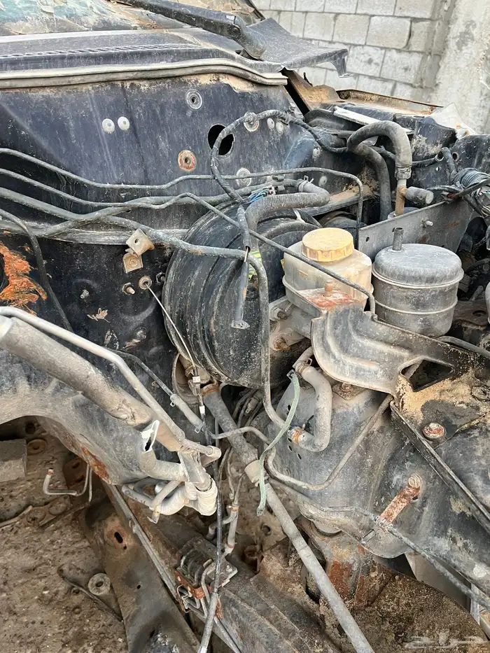 قطع غيار جيب باترول موديل 98 16